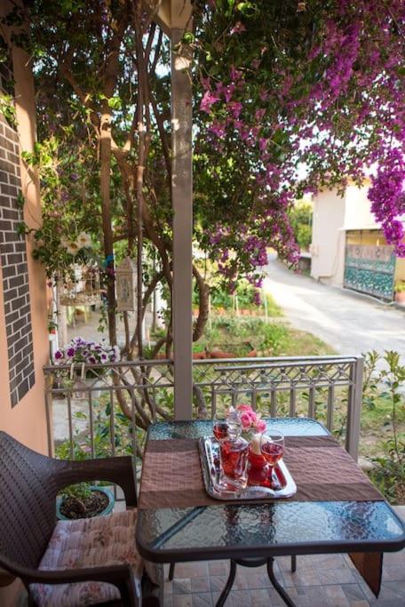 Bougainvillea House 1 Kalamata Eksteriør billede